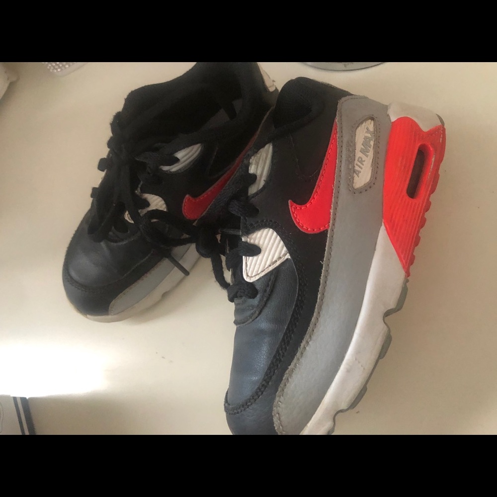 Used toddler AirMax